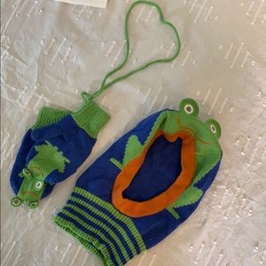 Hanna Andersson frog Hat and Gloves